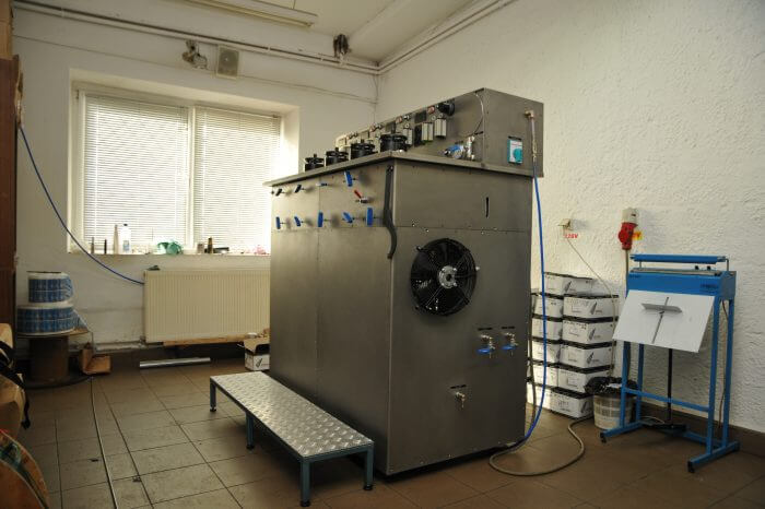 Hydro-static Test Bench with Heated Pressure Vessels